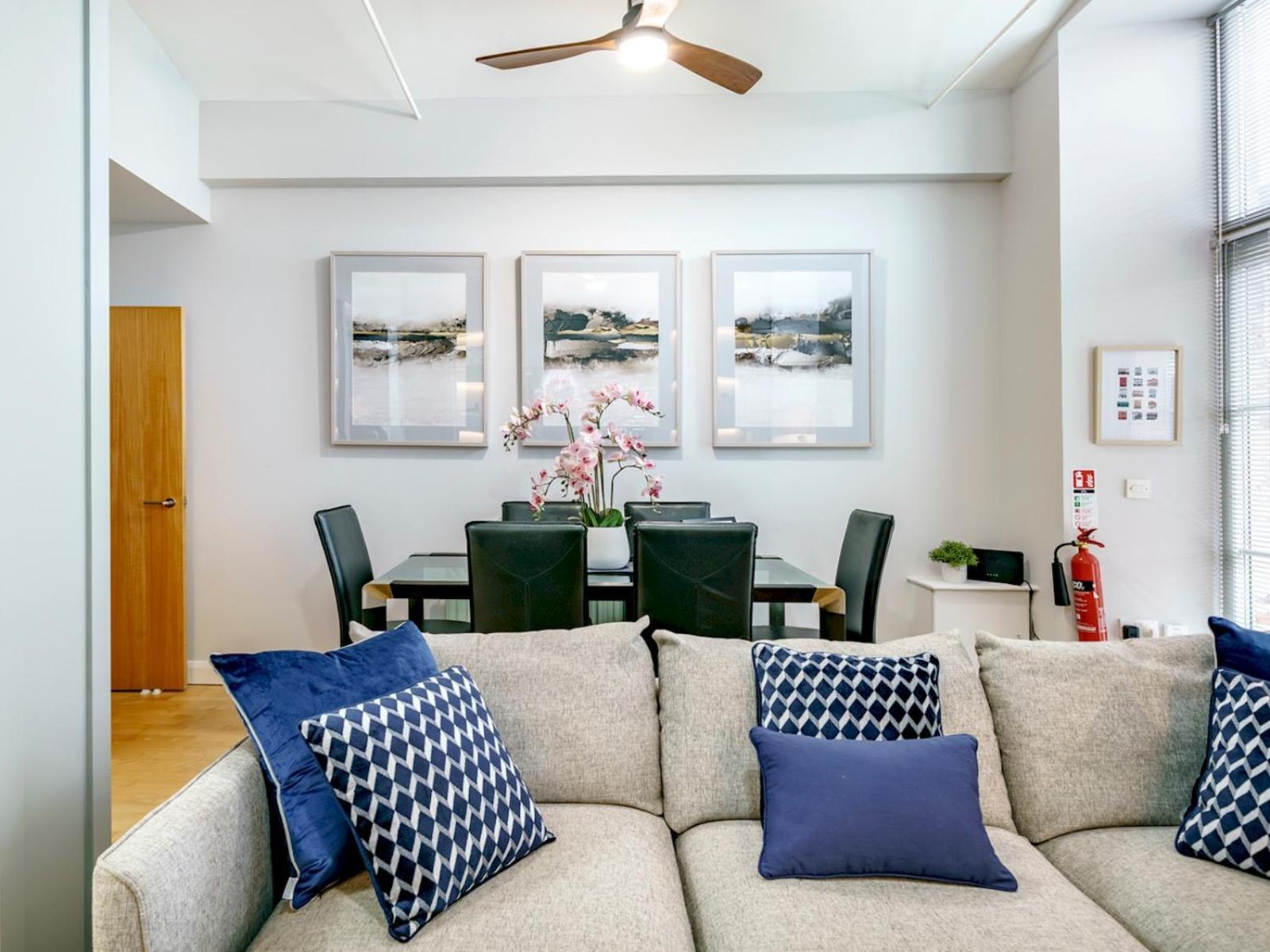 The Linen Mill Apartment Pass The Keys 贝尔法斯特 外观 照片